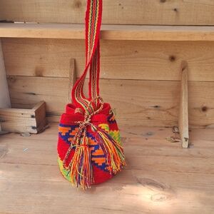 Colorful Woven Bucket Bag